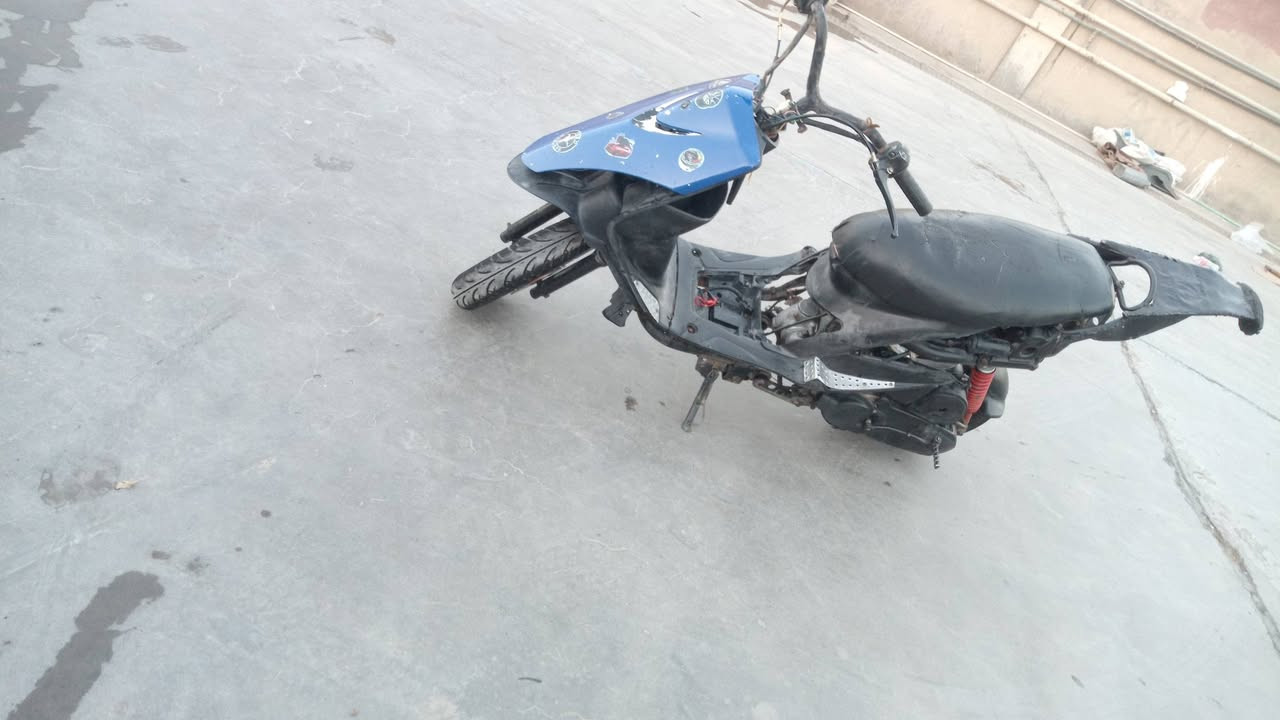 سلام عليكم دراجه ماكس للبيع مكاني واسط عزيزيه***********
