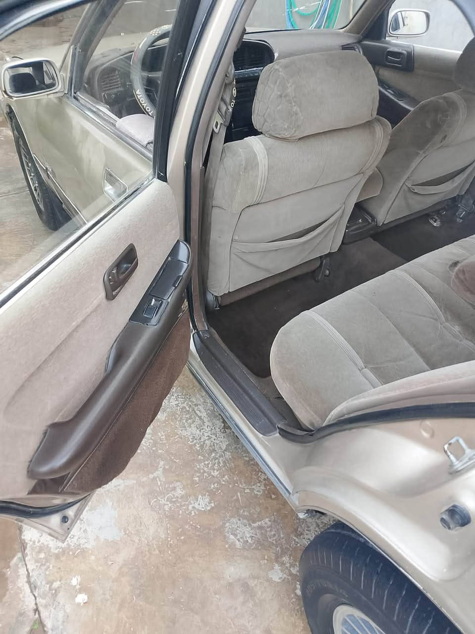 سيارة للبيع 
مـارك مسطرة موديل(91)

محرك نضيف
كير نضيف
صدر نضيف جديد
تخم تايرات جدد 
صبغ جمالية
للاستفسار اكثر 
الاتصال  ***********
