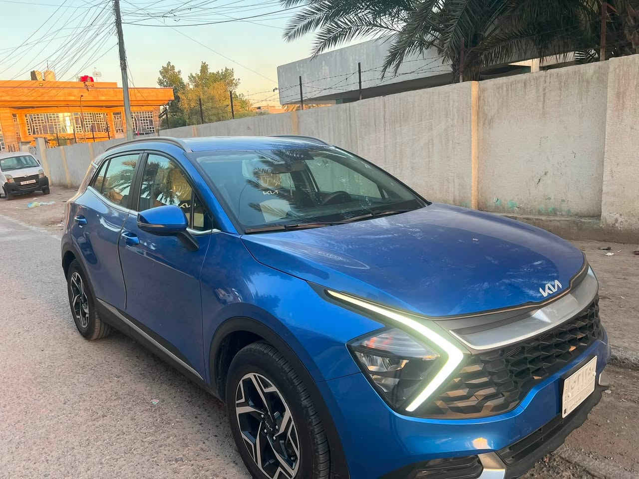 سيارة سبورتج موديل 2023 خليجية على ايدي مشتريه زيرو استعمال شخصي لون ازرق بحري سيارة نظيفة الشراء على الفحص في اي مكان فقط  وتكحيل و رصعات معالج بي دي ار ماشيه 36الف كم 
الموقع بغداد القاهرة
الرقم ***********
