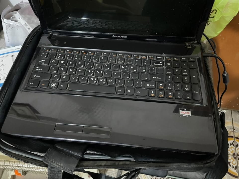 لابتوب Lenovo • رام 4GB • نظيف جداً