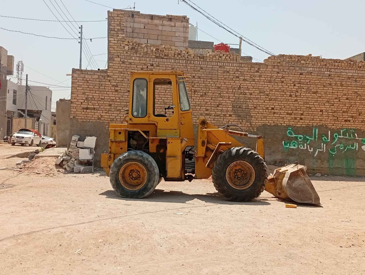 سلام عليكم شفل فوركاوه للبيع رقم نجف كير ما مفتوح مكينه مكفولة شاصي مكفول ما معله تحويل ثاني يوم سعر 125 مكان نجف الاستفسار ***********
