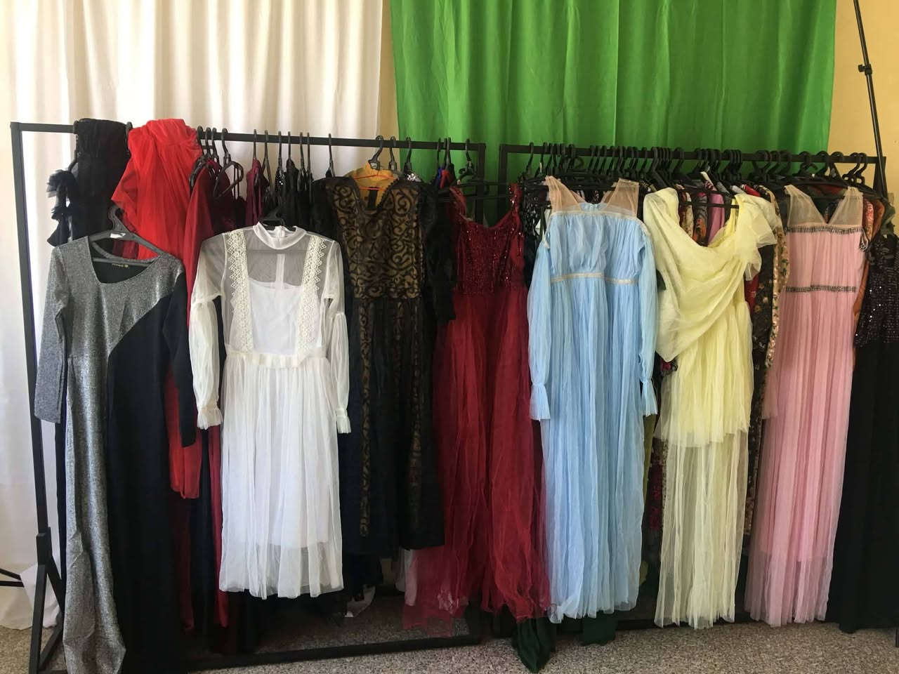 فساتين جملة • ٢٠ قطعة • الكريعات