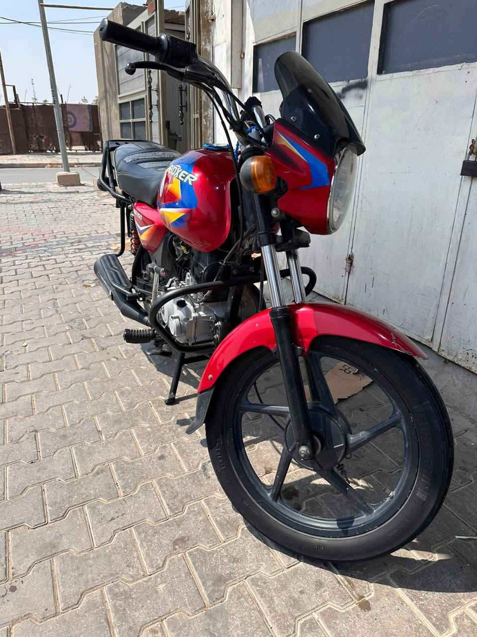 السلام عليكم دراجه بوكسر هندي موديل 2021 نضافه ميه بالميه مكاني كوت شهداء التفاصيل خاص لو تتصل على الرقم ***********
