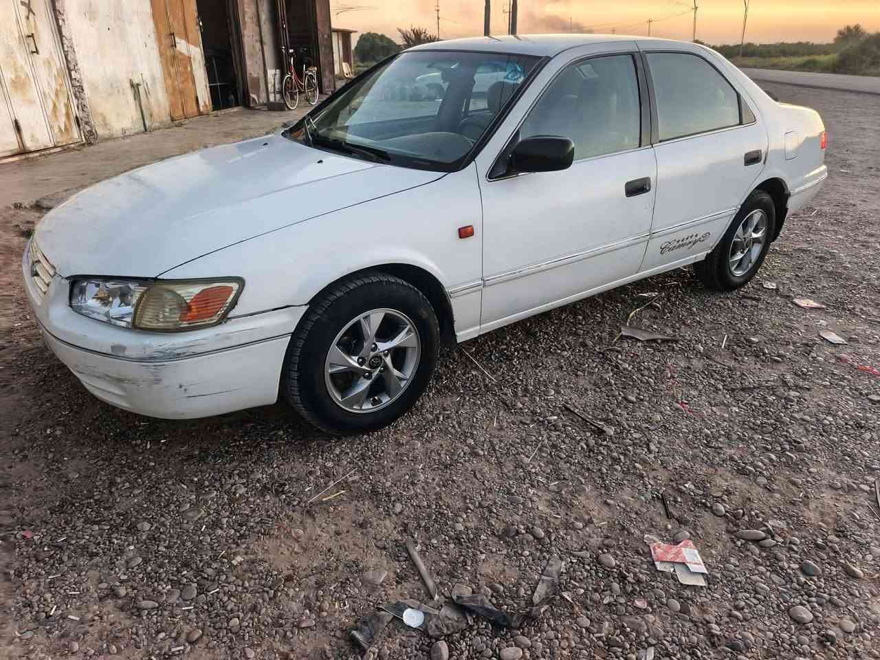 السلام عليكم كامري موديل 2001كير ومحرك شادهن قبل سبوع تبرد فول تدفئه نار صدر امامي خليفي بحاله جيده تخم تاير بيها قطع ابيع حزام رقم بغداد بسمي لايت زنون كهربائيها فول السعر 75وبيها مجال للاستفسار *********** المكان صلاح الدين قضاء الضلوعيه

