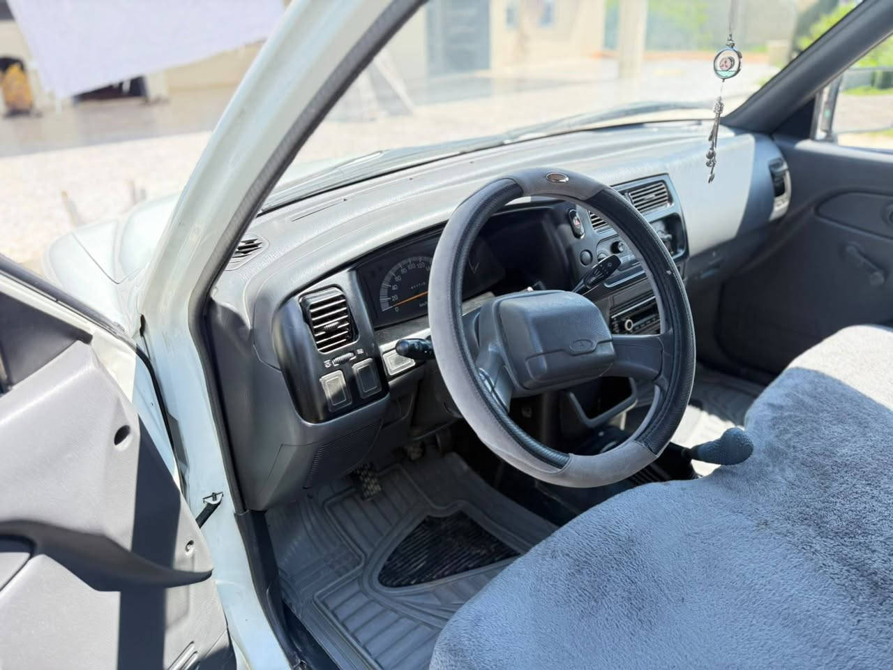 السلام عليكم
مستبوشي موديل ٢٠٠٢ للبيع بدون حادث السيارة كلين ع وضع الشركة سياره رقم بغداد صدامي ابيع بدون تحويل يعني حديد اكفلها من عشاير ومن أي طلبه السعر 60
مكان السياره كركوك

***********
