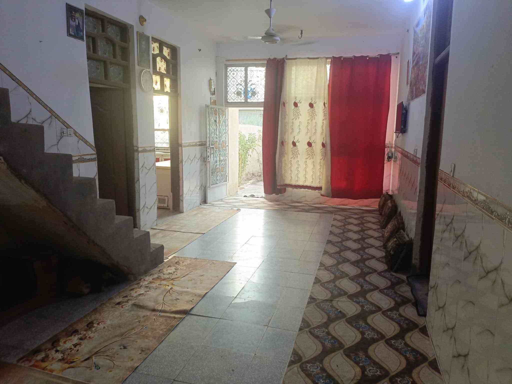 🏡 دار للبيع – فرصة مميزة في موقع هادئ وخدمات متكاملة 🏡
📍 العنوان: بابل – المدحتية – شارع المعاره قرب حسنيت سيد جواد يبعد عن الشارع 100متر مسحت البيت 200 و متكون من غرفتين نوم وصاله ومطبخ وستقبال وطرمه جبيره وكدامه سحه جبيره جنس العقاره طبو زرعي سند 25 البيت بيه كاف الخدمات ماي كرهباء مولد السعر 47وبي مجال الرقم ***********//*********** وسهلا بيكم
