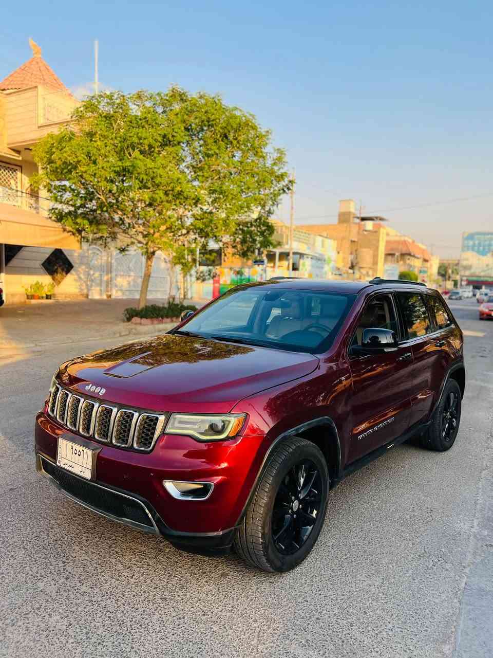 السلام عليكم جيب شيروكي لمتد فول 1/1
السيارة فول مواصفات للاخير 2018 3600v 
حادثها بنيد وجاملغ مبدل وبيبان ثنين كلير فقط 
بنراما 
كشنات كهربائي 
كشنات تدفئة خلفي امامي 
قطعتين تبريد 
حساسات
مثبت سرعة 
باقي الـمتدد معروفة 
السيارة جاهزة للاخير تخم تاير حدادية خلفي امامي 
السيارة رقم بابل مكانها كربلاء 
سعر 165 وبيها مجال قليل 
***********
واتساب ***********
