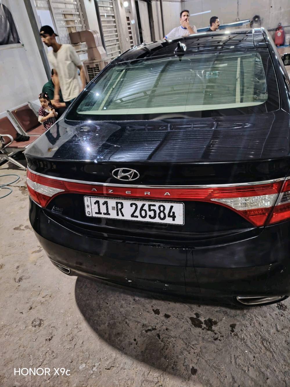 للبيع ازيرا 2013
وارد امريكي فول مواصفات ViP
سيارة حادثها جاملغ خلفي جهة السايق يعني
ماشية 115 مايل
- مواصفات السيارة ViP
- بصمة تشغيل
- بصمة ابواب
- بصمة جنطة
- بنوراما طكتين
- داخل بيجي جلد واني مغلفهن بيجي مخمل فوك الجلد
- كشنات جلد
- كشنات كهربائية
- كشنات ذاكرة
- حساسات خلفية
- تبريد خلفي
- كشنات تدفئة
- كشنات تبريد
- بردة خلفية كهربائية
- اوتو هولد
- اشاير بل مري
- داخل صاج اسود
- سماعات انڤنتي
- مانع انزلاق
- مثبت سرعة
- تحكم استيرن
- انارة داخلية ليزرية
- انارة بل دشبول
- انارة بل ابواب
- لد امامي
- لد خلفي
- زينون
- ستيرن كهربائي ( متحرك )
- محرك 6 سلندر 
- دبل اكزوز خلفي
- اوكس + USB
- تخم تاير
- وباقي المواصفات
- مكان السيارة بغداد مدينة الصدر 
السعر 98
***********
***********
واتساب واتصال