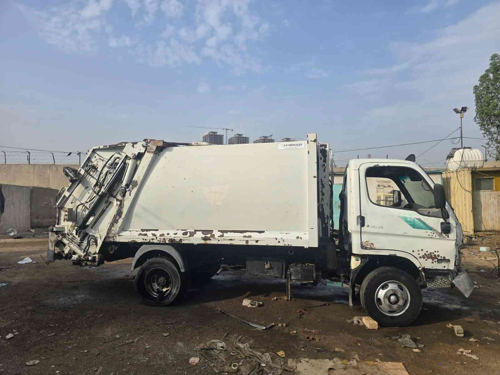 هونداي • موديل ٢٠٠٤ • كبسه ٨ اونص
