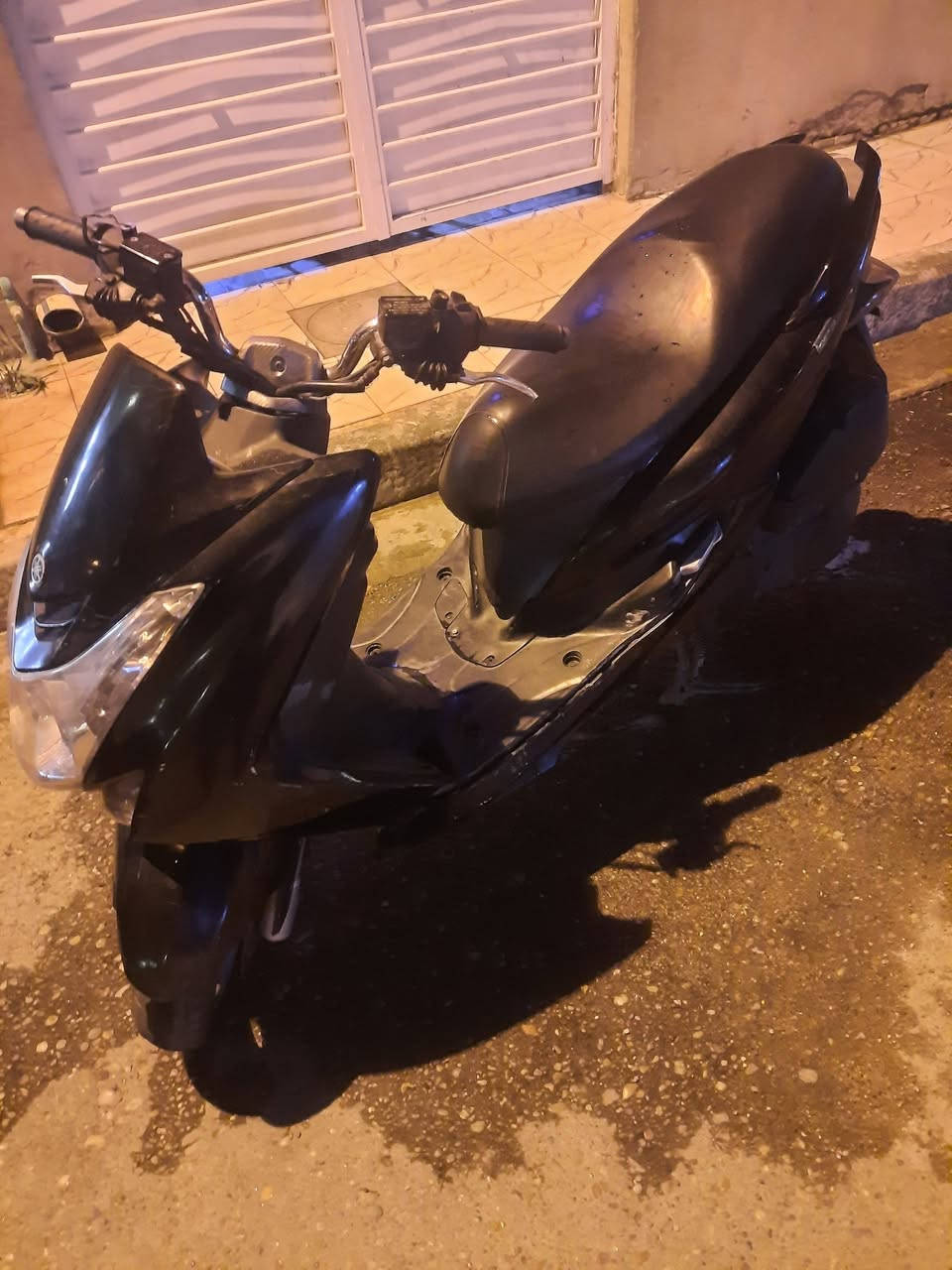 السلام عليكم من رخصه مدير الكروب والادمن عندي هاي الدراجه ماجسته اس للبيع مابيها شي بس فيت بم تجي تفحص وتشوف  امانه الله صارلي ضرف ومستعجل علا بيعتها مكاني بغداد رقمي بس واتساب ***********
