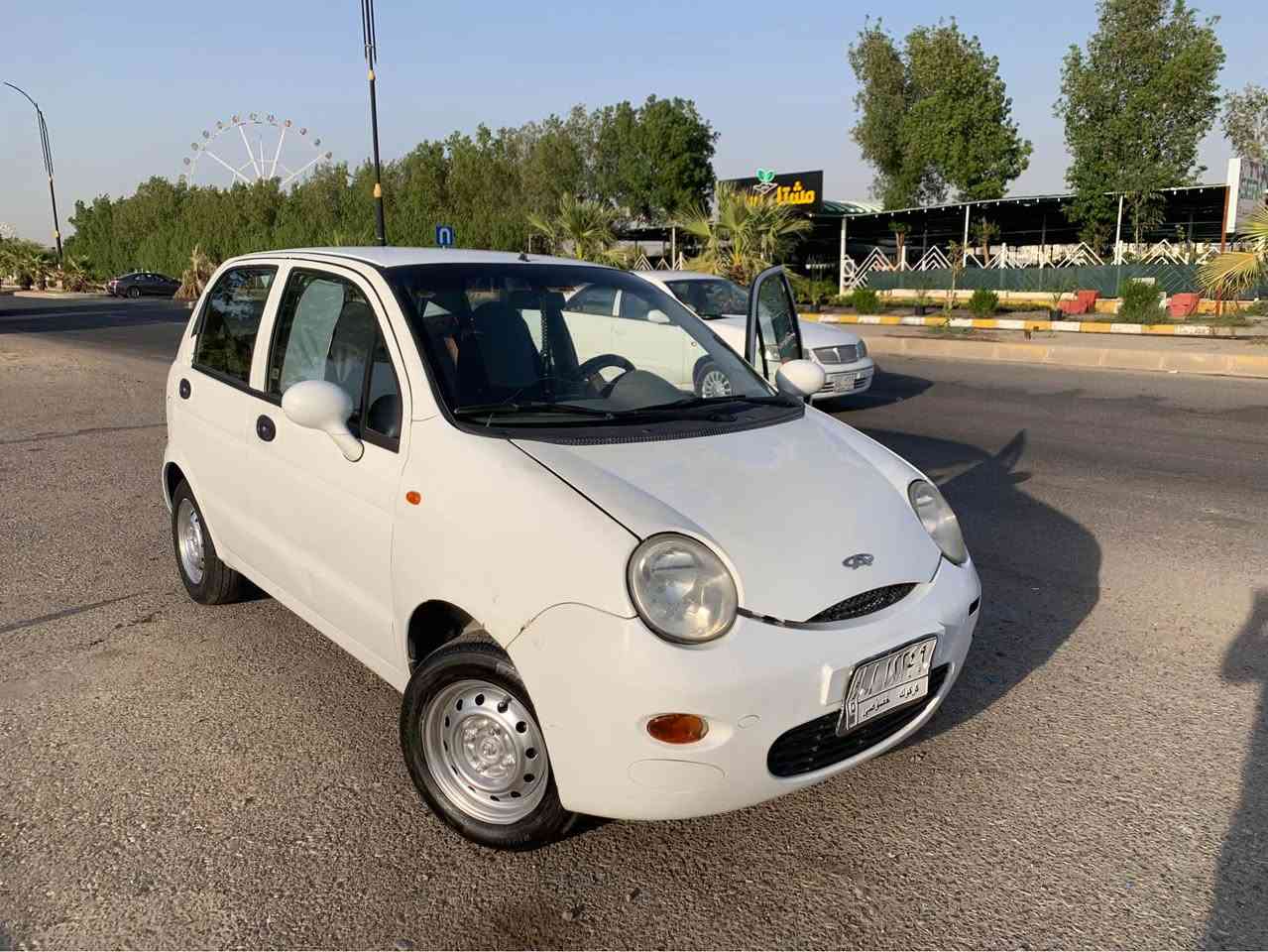 سيارة شيري QQ تبريد شغال 
مكينة 4 سلندر و عالبلادي 
كير عادي
صبغ نصف جاملغ الامامي طرف السايق
السيارة باسمي رقم كركوك 
مع بطاقة بنزين 
*********** كركوك, العراق
