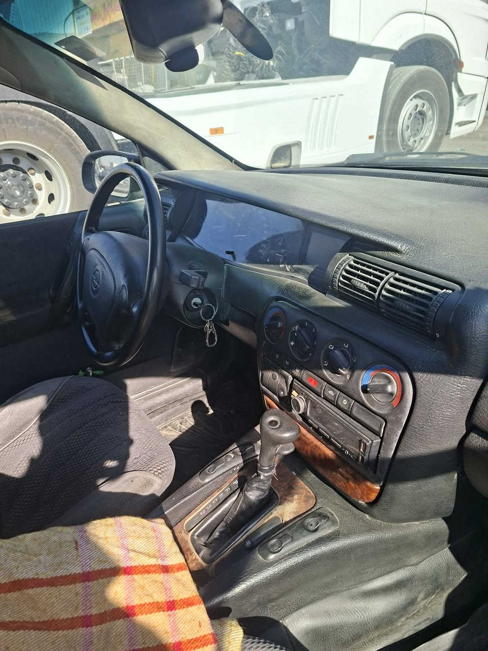 اوبل اوميكابزون موديل١٩٩٤نينوى فحص هزه جديدشرطالتحويل كيرمحرك بطه السعر٣٧وبيه مجال موصل كراج اسودالرافدين ه***********
***********
