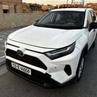 راف فور 2023 بانزين ماشية 42 الف السعر 195$  الضرر و السونار مرفق بالص...