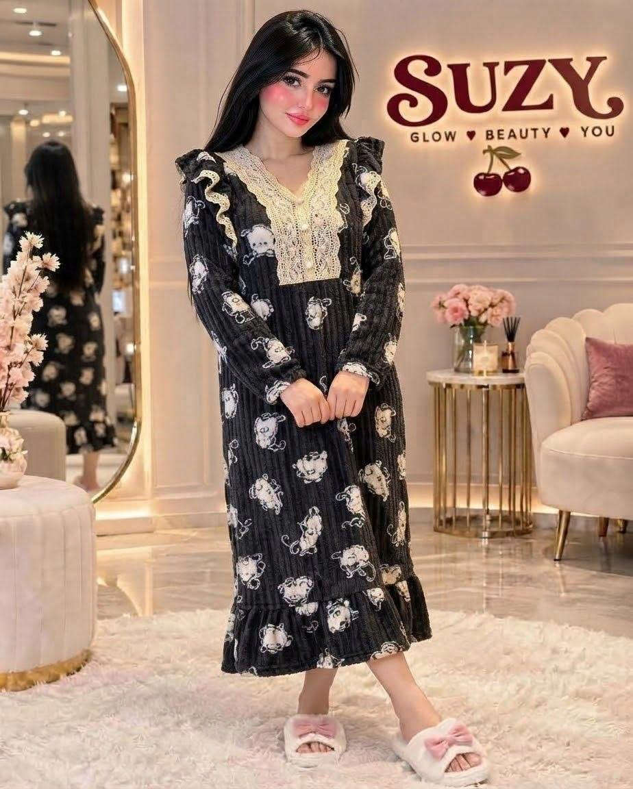 توفرت شلحه فرو كوالتي يجنن 
درزن 96 الف 
M. L. Xl 
الموديل والقماش احلى من الصورة 🔥🔥
مشكل نقشات بدون اختيار

***********

نص مكتوب في الصور:
- SUZY GLOW BEAUTY YOU
- SUZY
- GLOW ♥ BEAUTY ♥ YOU