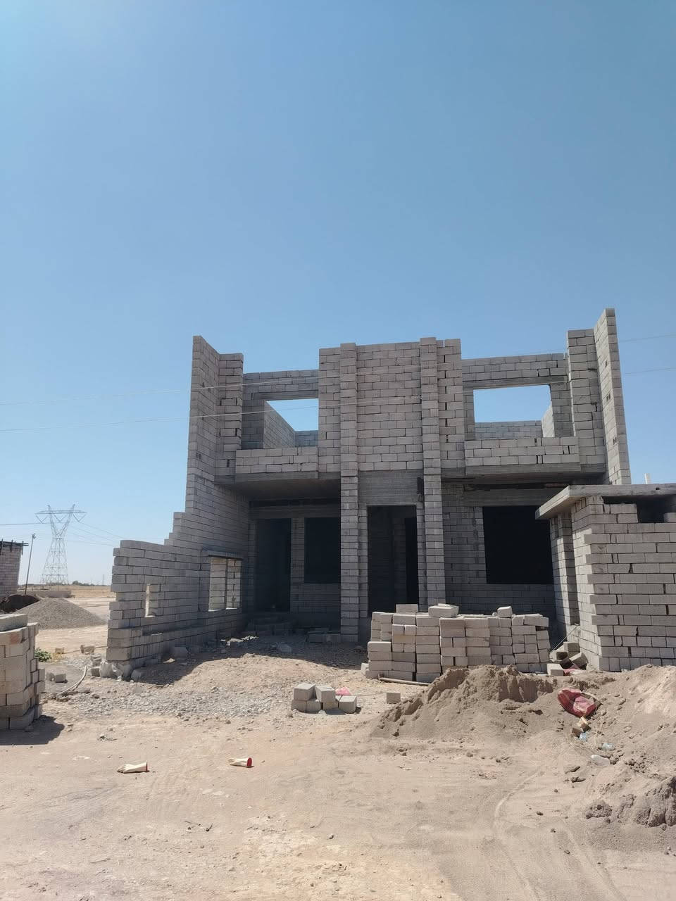 كادر بلوك • شغل مضبوط • متفرق حالياً