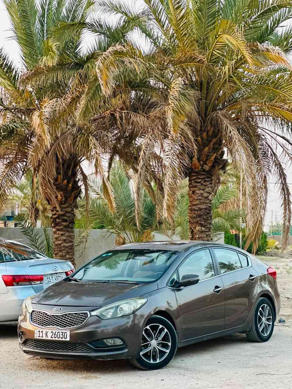 سلام عليكم
سيراتو للبيع موديل 2015 خليجي
السياره فوول موصفات بصمه /بنوروما / مري شفط /رادار 
شاشه جبيره .كير محرك حداديه بوضع جيد جدا 
السياره كلش حلوه وجاهزه للأخير مابيها اي نواقص مكينه 2000دوش رقم بغداد تحويل ثاني يوم السياره بيها جراد جدا بسيط للمصداقيه بيها 3قطع صبغ بدون اي دواخل السعر المطلوب 90$وبيها مجال للناس الطيبه مكان السياره بابل قرب سيطره الآثار للاستفسار اكثر رقم الهاتف ***********
