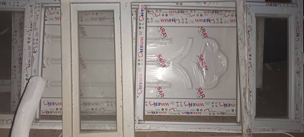السلام عليكم  غراض للبيع ابواب عدد 7  خشب 2 و5ابواب المنيوم
سعر الباب 100الف بي مجال 

شبابيك  180×200عدد 2    سعر  الواحد100

شباك 246×162 عدد 2  سعر  الواحد 80الف

 مكاني الفرسان ***********
