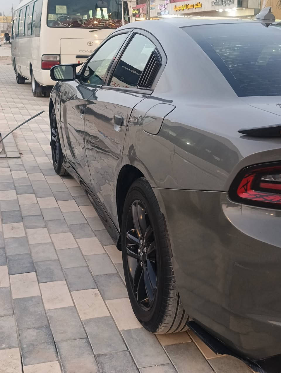 السلام عليكم ***********
جارجر sxtموديل 2019اصل فور ويل ملغي محرك 3600
بغداد بيها صفحه اليمنه صبغ بدون دواخل والبنيد تحديث وبيها باردات ماينشافن بالصور وحادث امريكا موجود بالصور المكان بابل
