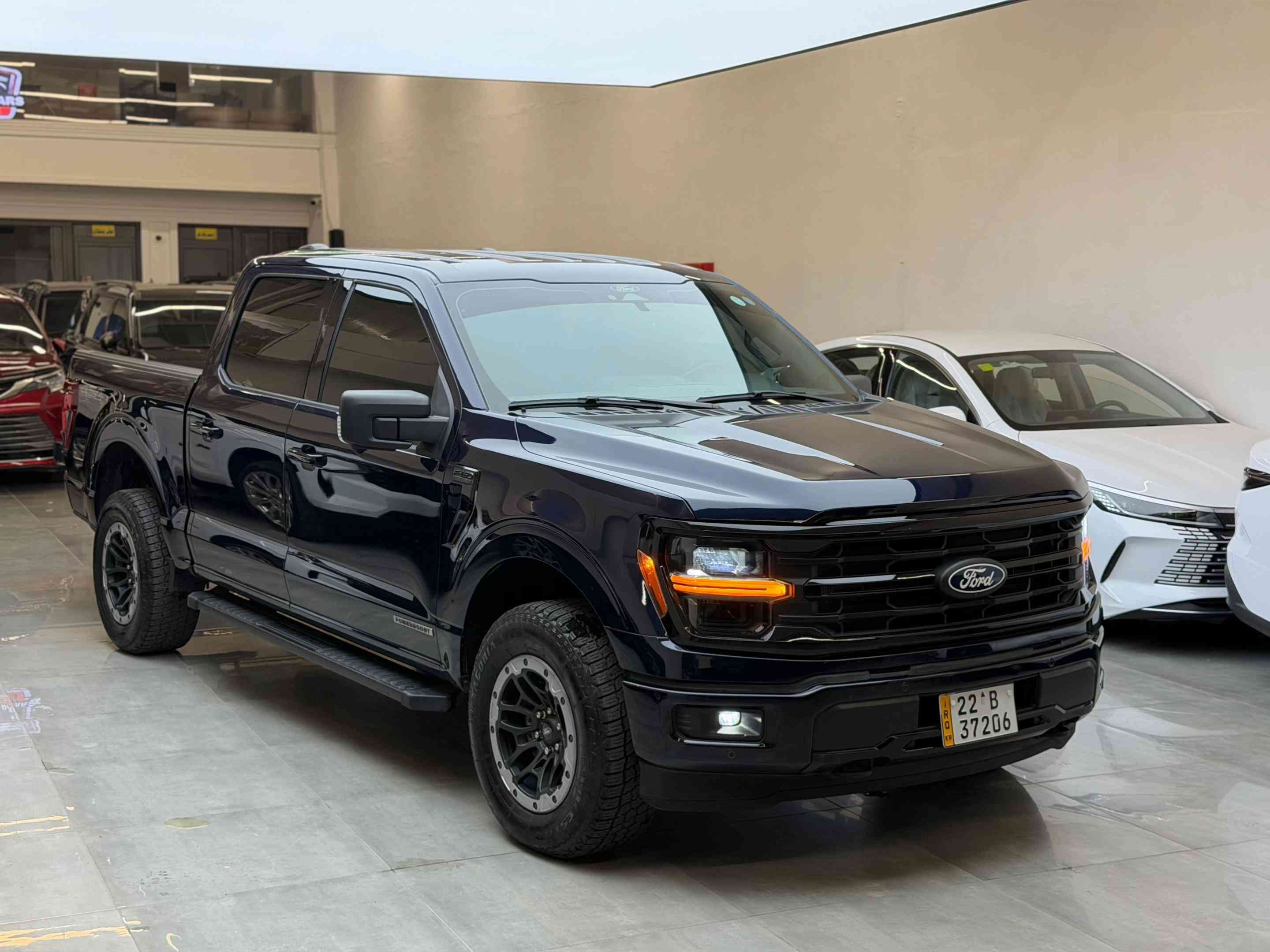 #فورد_f150  الفخمة #موديل_2024  هايبرد 🔋🔋⚡️ بانزين  عداد المسافة: 16 الف مايل mi  #الموصفات XLT BLOCK كير طرح شاشة كبير  محرك V6 3.5 هايبرد  بدي قصير باب طويل المرغوب  كتاب تضليل جديد رسمي / مغلف كامل BBF اصلي السيارا  المعرفة السعر اكتب في تعليق ( 24 ) سوف يتم الرد عليك مباشر  رقم شاصي 1FTFW3LDORFB13918 حادث بصيط : جملغ + باب فقط  ( بجم كبس )  مراوس وشراء سيارات شمالية فقط  اتصل *********** اتصل *********** #مكان_اربيل خلف شركة ازدي شارع ١٠٠ متر #مصطفی_كارس 📍

نص مكتوب في الصور:
- 2024 Ford F150 Xlt 1FTFW3LD0RFB13918 from the USA