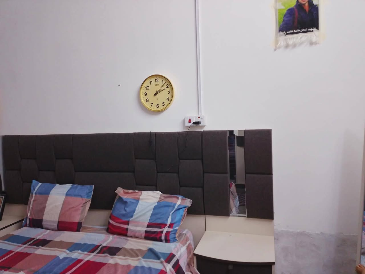 سلام عليكم مكلف بل نشر غرفه نوم لبيع *********** هاذه رقم صاحبهه بعدهه جديده
