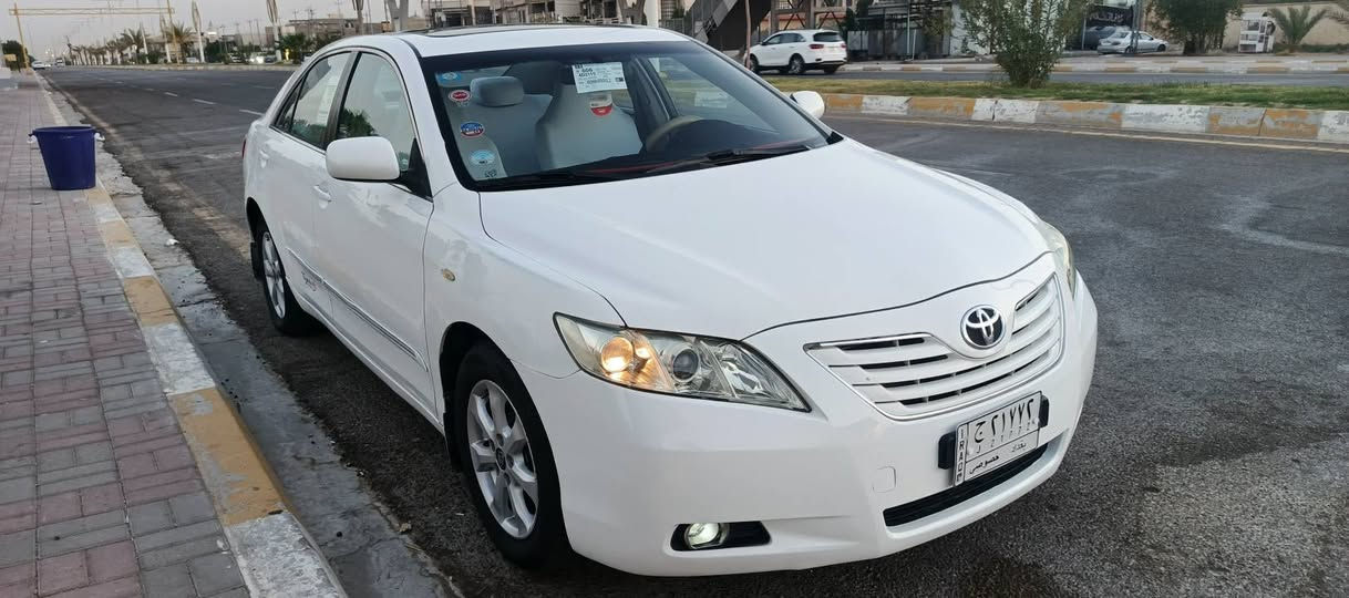 السلام عليكم🌹🌹محرك 2400 (4 سلندر)🚙
رقم بغداد (تحويل مباشر)
فول مواصفات (GXL - أعلى فئة)🚘
لون ابيض 🚘
مكفولة بس ال جاملق الخلفي مشر عليه مصبوغ بدون حادث🚙

المواصفات:
تحكم ستيرن جهتين🚘
مثبت سرعة
كشن كهربائي
بردة خلفية🚙
فتحه سقف
مسجل بلادي 
حساس خلفي
فول واحد على واحد🚘

كير ومحرك (جديد)
 تاير جديد+ صدر امامي وخلفي (جديد)
تبريد  (قطعتين)🚙
السيارة جاهزة (خير من الله، مال جناي)
متصرف عليها الف🚘

السعر: 🟧  105 وبيهاا مجال
للاستفسار:  (‏‪***********‬‏)لاوتساب ولافيس اتصال فقط 
العنوان فلوجه جقفي الثانيه 🛜
