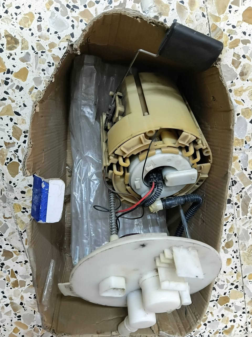 السلام عليكم كبات مال كيا فورتي وعبوة كاملة هية وفيت بم قاعدة اصلية وسفاري جديد اللستفسار الاتصال *********** مكاني بغداد الحرية
