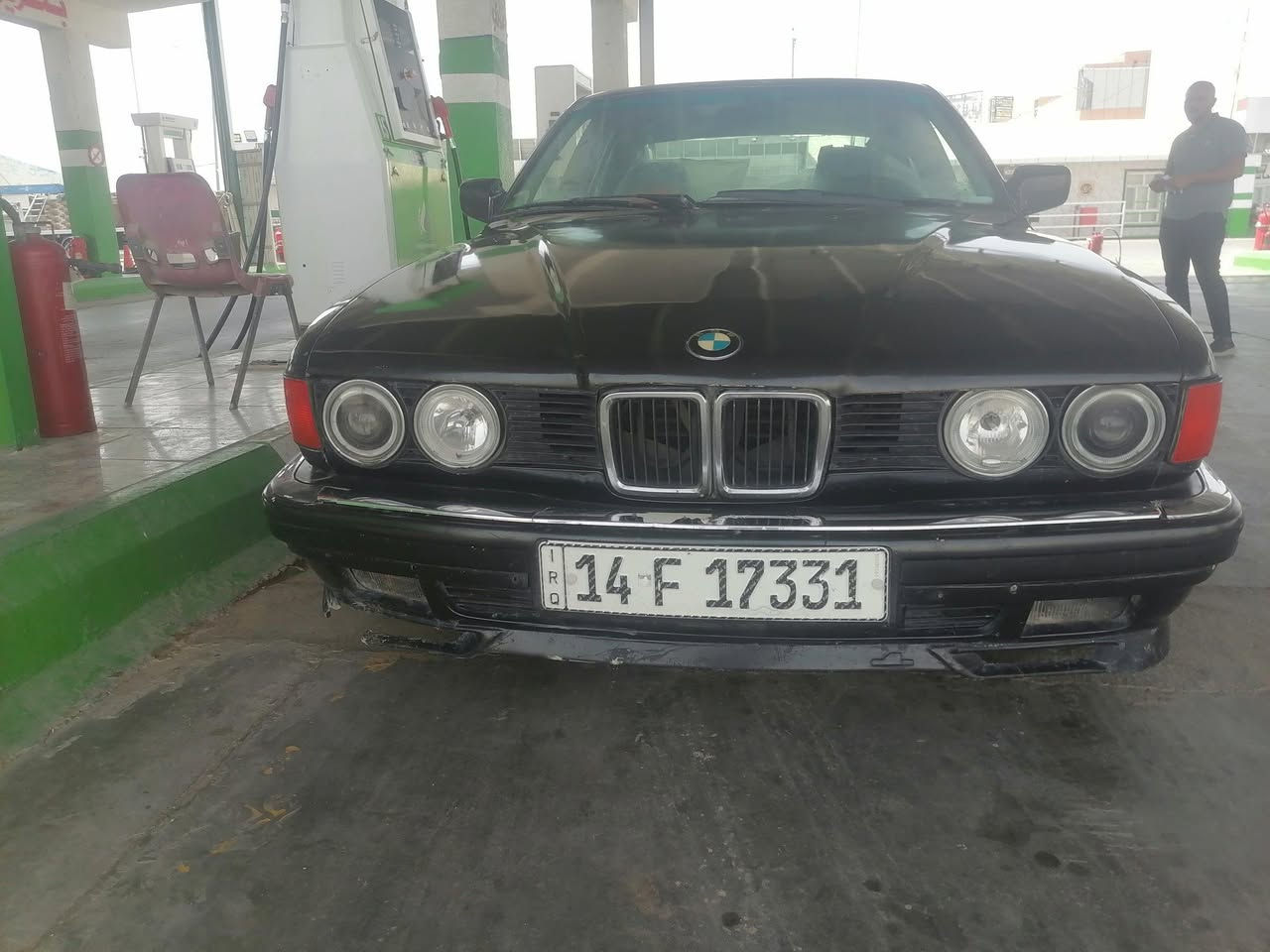 سلام عليكم..(السعر ب 28 ورقة) بي ام 735 موديل 94 محرك كفاله... الگير ينمر واحد وثنين و تلاثة والبك بس الرابع والخامس ميشتغل التبريد ميشتغل الجام الأمامي يصعد وينزل بس الخلفي ميشتغل بصمة تتقفل جهة والجهة الثانية متشتغل الدبل إشارة تشتغل جهة وحدة بدلت جعمقة بس نقص باور الماسحات تشتغل بس ماطور الزراكات عاطل.. كاميرا امامي خلفي شاشة كاربلي شغالة باتري جديد وتخم تاير جديد رقم بصرة انكليزي بإسمي كشنات جديدة والسيارة صبغته وعظمته كلش حلوات السعر ب 28 ورقة مكاني بغداد بسماية موبايل بي واتساب ***********.
