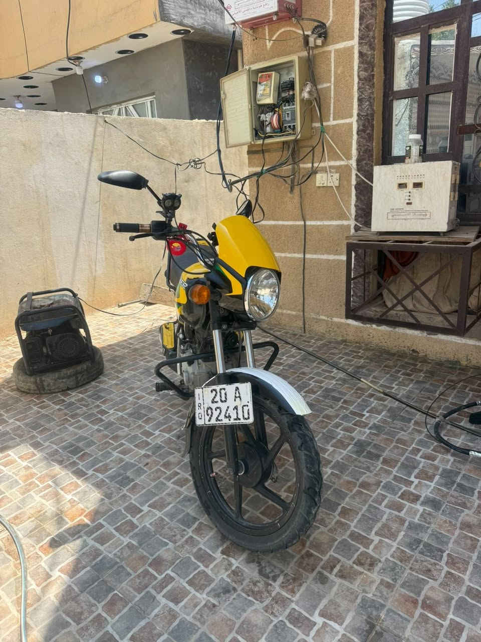 سلام عليكم بوكسر موديل 20 مرقم ارقام نكليزي شرط تحول سعر 1450 وابيهة مجال تصال على رقم *********** مكان ديالى غير متواجد على خاص
