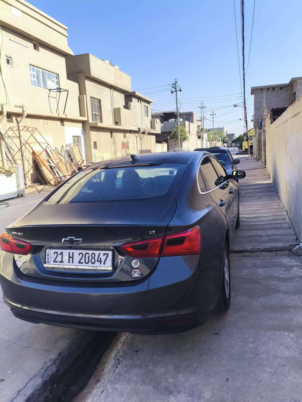 سياره ماليبو لبيع موديل ٢٠١٧فول مواصفات ماعده اسلايت سنويه جديد بطاقه بانزين شرط تحويل  بي ٣قطع امامي بدون دواخل سقف بي رصعه سعر ٧٧بي مجال قليل اي استفسار هاذا الرقم *********** مكان السياره كركوك العروبه  قرب جامع الامام علي👍
