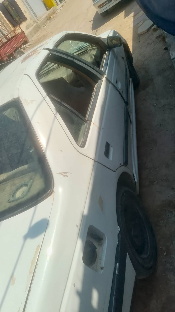 بيجو 405للبيع ابيع كومه حديد سيارة اصوليه راعيهة موجود مكاني نجف السعر 14ورقه وبيهة مجال ***********
