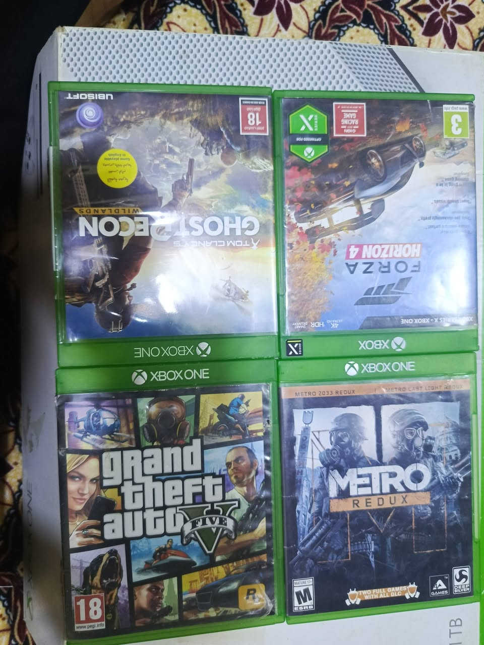 السلام عليكم
xbox one s للبيع 
وياه كامل ملحقاتة من وايرات ويدة 
واربع اقراص العاب 
Gta 5    metro redux.  Ghost recon.    
forza horizon 4
وبية 6 العاب داخلية 
فورزا هورايزون 5
رزدنت ايفل 2
minecraft 
call of duty 6
fortnite 
rocket league 
الجهاز لوك ستيكر 
مساحتة 1 تيرا 
يدعم 4k وال Hdmi
مكاني نجف ماعندي توصيل 
السعر 215 قفل وي الالعاب 
***********
