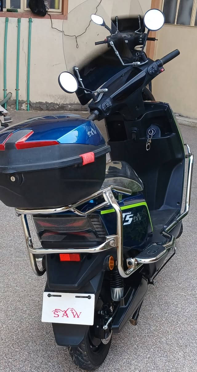 دراجه شحن ٦ بطاريات كبار ٧٢ فولت ملف ١٢٠٠  ما بيهه نقص بس عوزهه بطاريات السعر ٤٥٠ حله ابو غرق ***********
