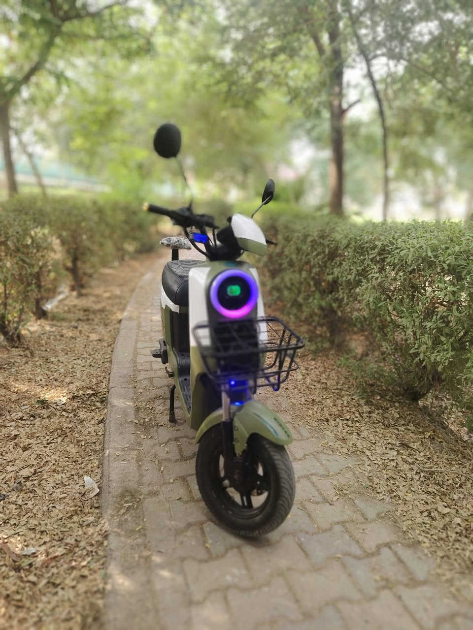 R9 • مستخدمه شهرين • بطاريات جديده