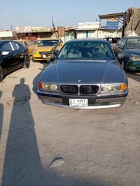 740Li • مكينة 4.4 • دواخل جلد
