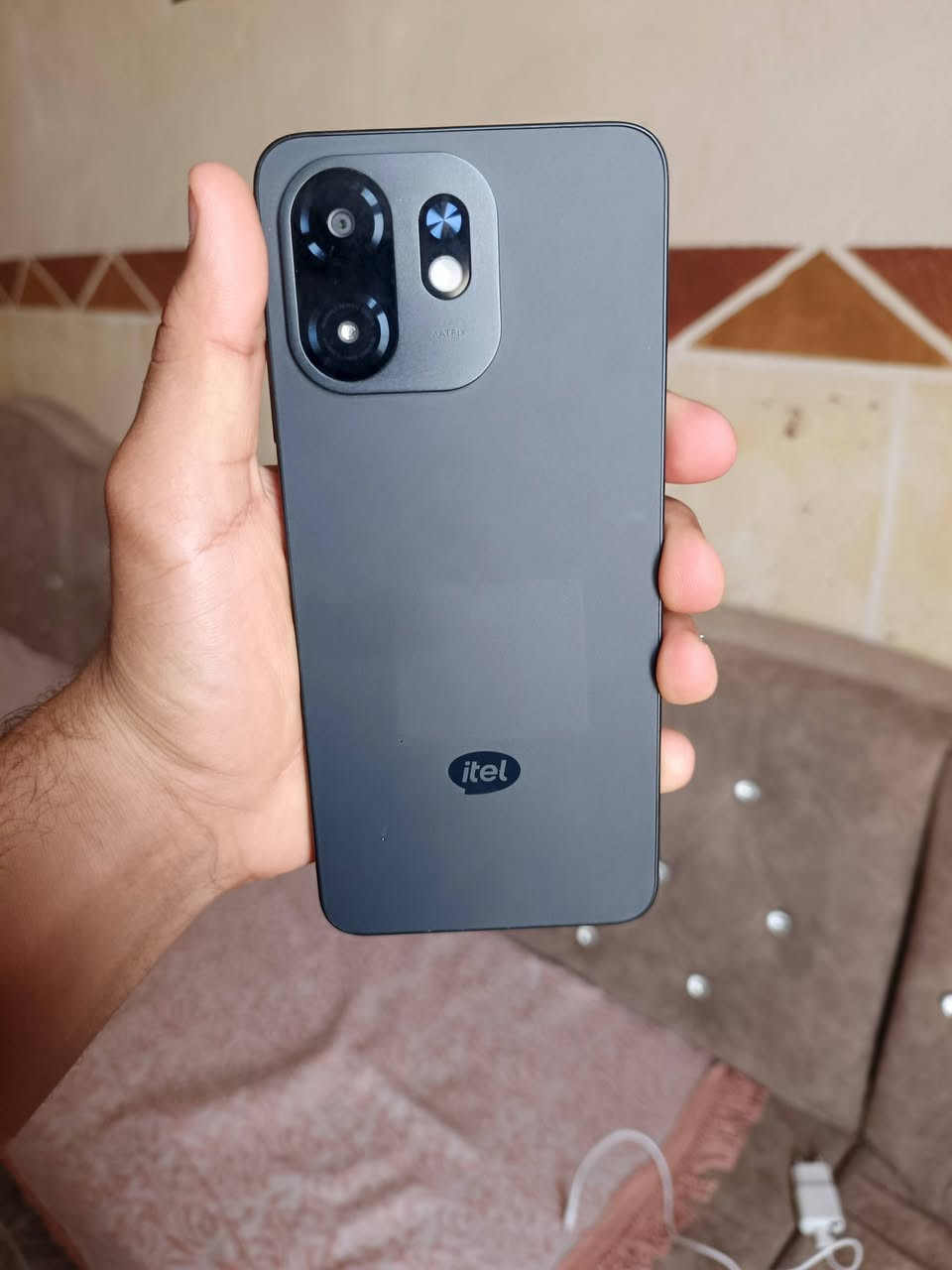 سلام عليكم اخوان جهاز بلكارتونه مستخدم قليل نضافه 95 بلميه 
للبيع اسمه..  ايتل اي c100 ذاكره 64 شاحنه تايبسي عريضه موجوده ويا الاصليه
سعره 130الف مكاني القاسم قرب سيطره الفياضيه منطقه ال بلوخ اسواق ابو زيد 
رقمي ‏‪***********‬‏
