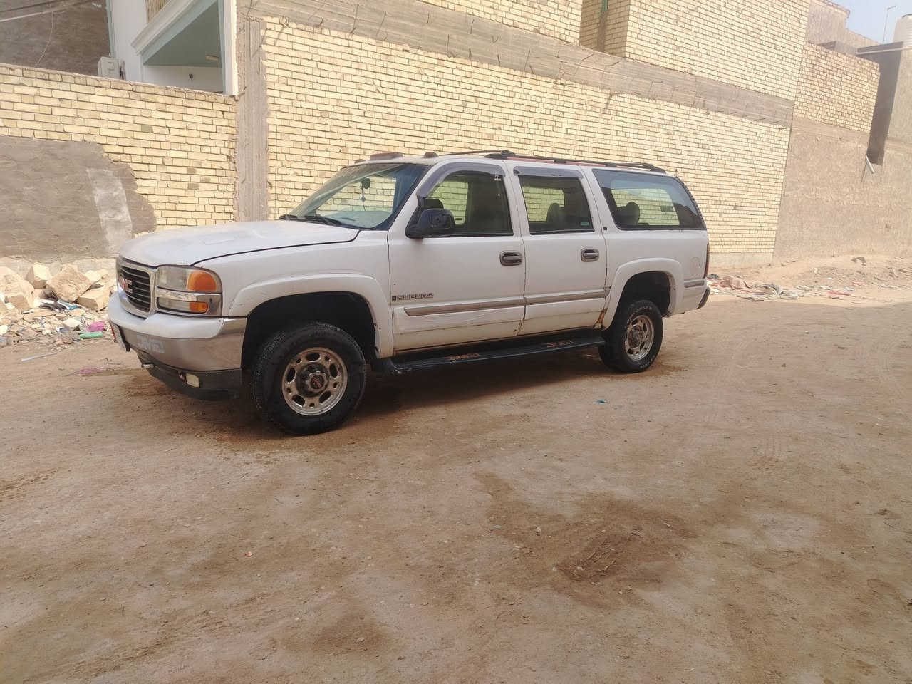 موديل ٢٠٠١ • محرك ٦ • تايرات جديدة