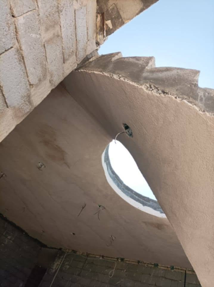 السلام عليكم خلفه لباخ جص سمنت بورك متفرغ ستلام مهندس شغل نضيف ع متر مقطوعه ***********
