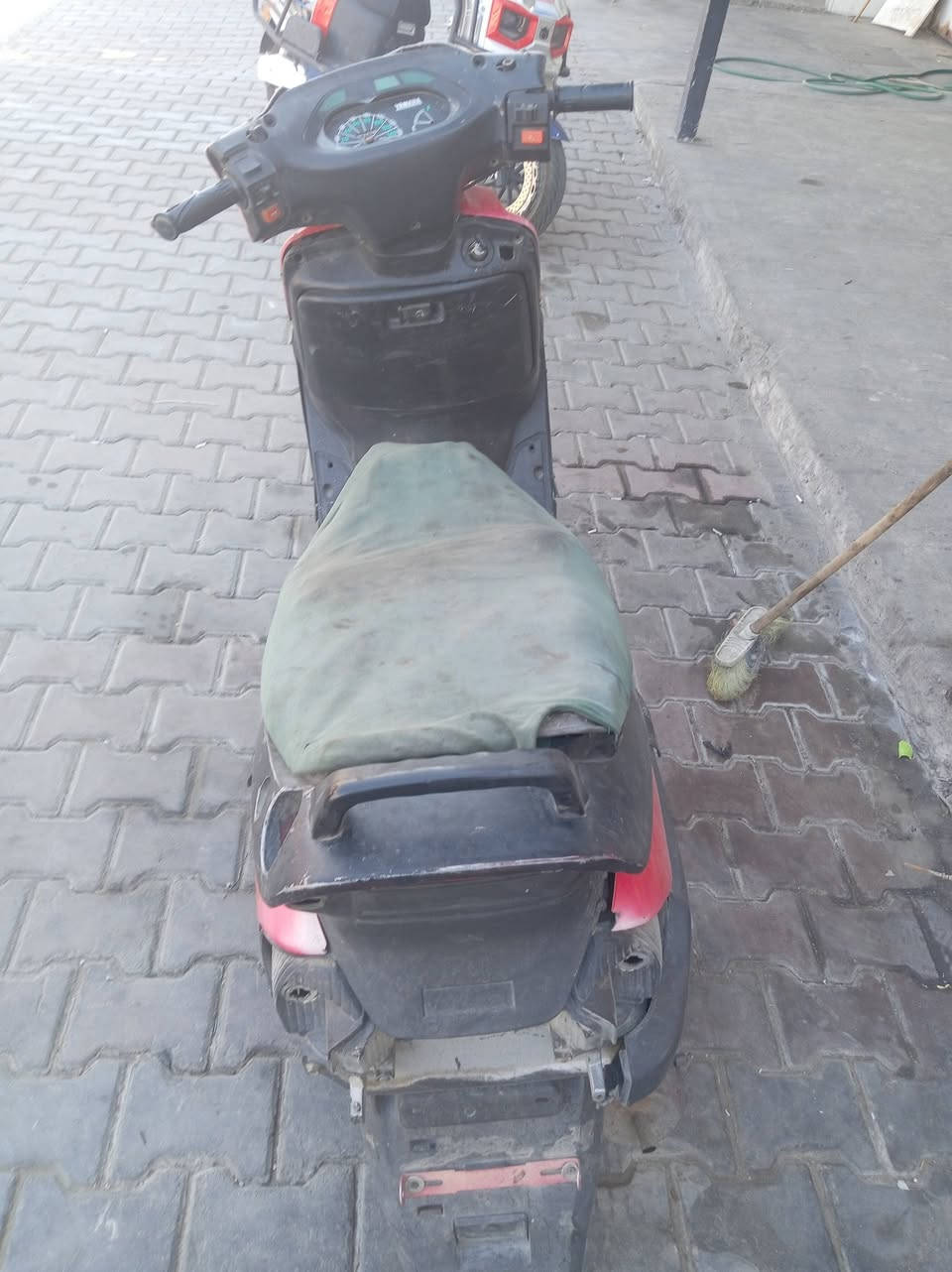 البيع فظاي شغاله سلف وهندر مكينه ناعمه سعر ١٥٠ الف مكان البياع رقمه ***********
