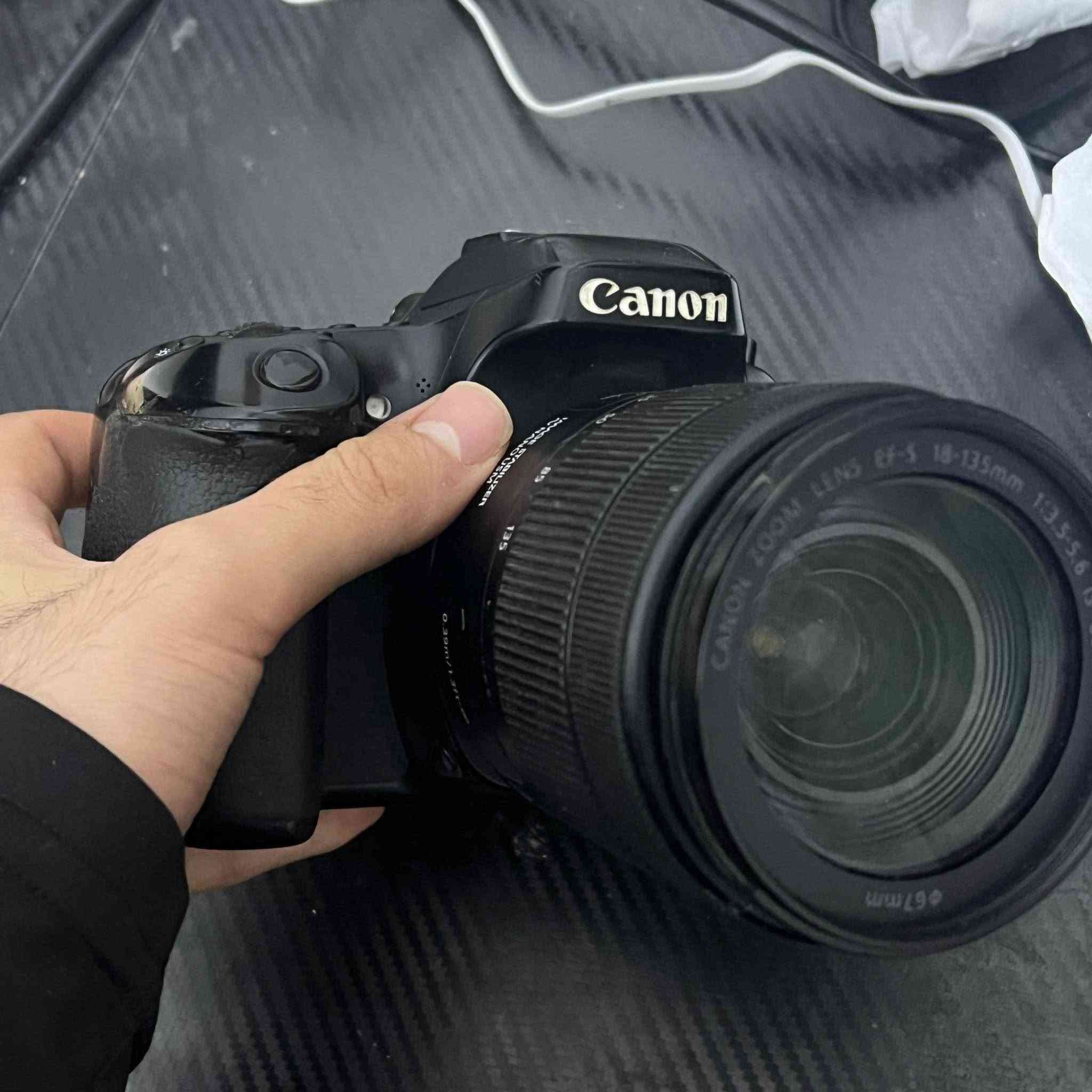 كانون EOS 80D • عدسة 18-135mm • مستعملة