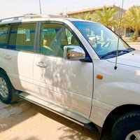 لاندكروزر • ٢٠٠٠ • ٧ راكب
