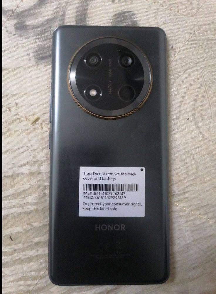 📱 Honor X9c 5G – 8/256GB للبيع
الجهاز شبه جديد، استخدام شخصي لمدة 39 يوم  فقط، ونظيف جداً بدون أي مشاكل.

✅ رام 8GB
✅ ذاكرة 256GB
✅ جميع الملحقات موجودة وحالتها جديدة
✅ الكارتون موجود
✅ كفالة عامة للجهاز
✅ الجهاز لم يُفتح ولم تُبدّل بيه أي قطعة
✅ الفحص والتجربة متاحة

💰 السعر: 440 ألف دينار
السعر قابل للتفاوض بحدود المعقول فقط.

سبب البيع: تغيير الجهاز.

للاستفسار الاتصال على الرقم

📞 ☎️ *********** واتس اب
او مراسلة الصفحة
