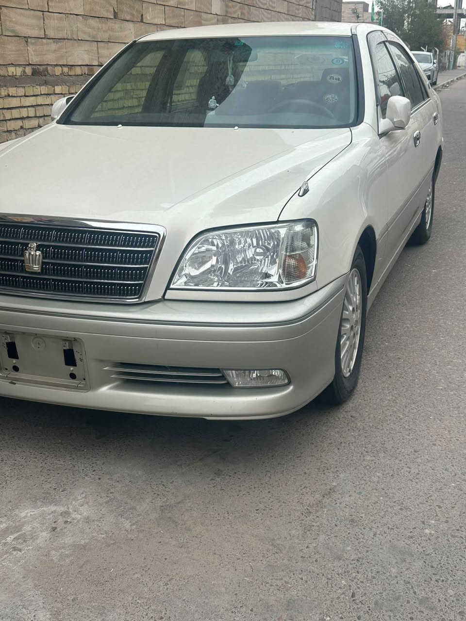 ملكه قرار دخول جديد رقم بصره ابسمي تحويل ثاني يوم
موديل 2002شاصي 171ديفور الزغير  كفاله من ضربه وكص  وصبق العراق 
جديده السياره   وشرط التحويل  
***********مكان بصره
