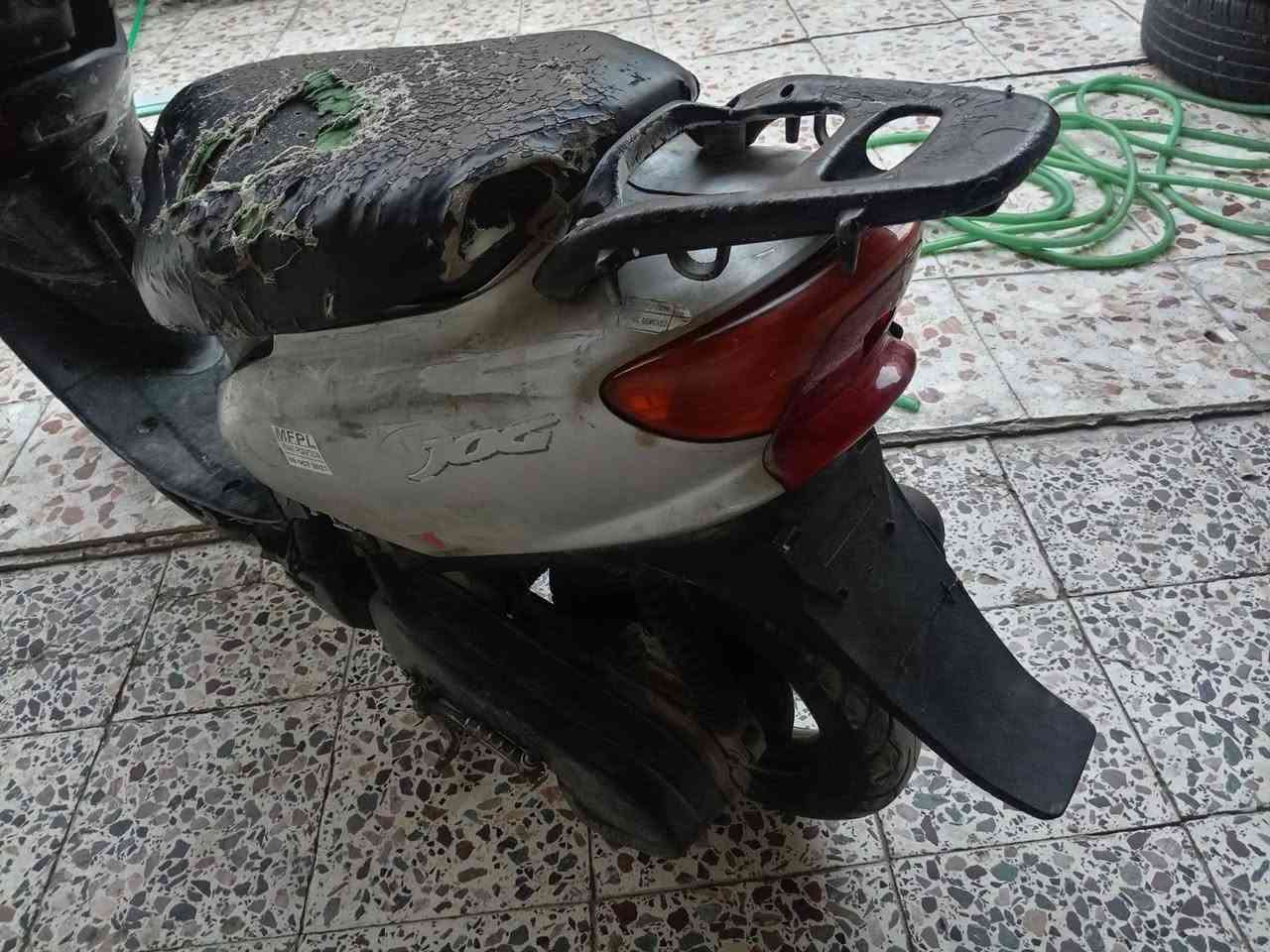 سلام عليكم عصفوريه ما بيها ناريه اوراقها موجوده دبلات وتايرات وكابريتر  جديد سعر ٩٠ مكاني بغداد مدينه الصدر ***********
