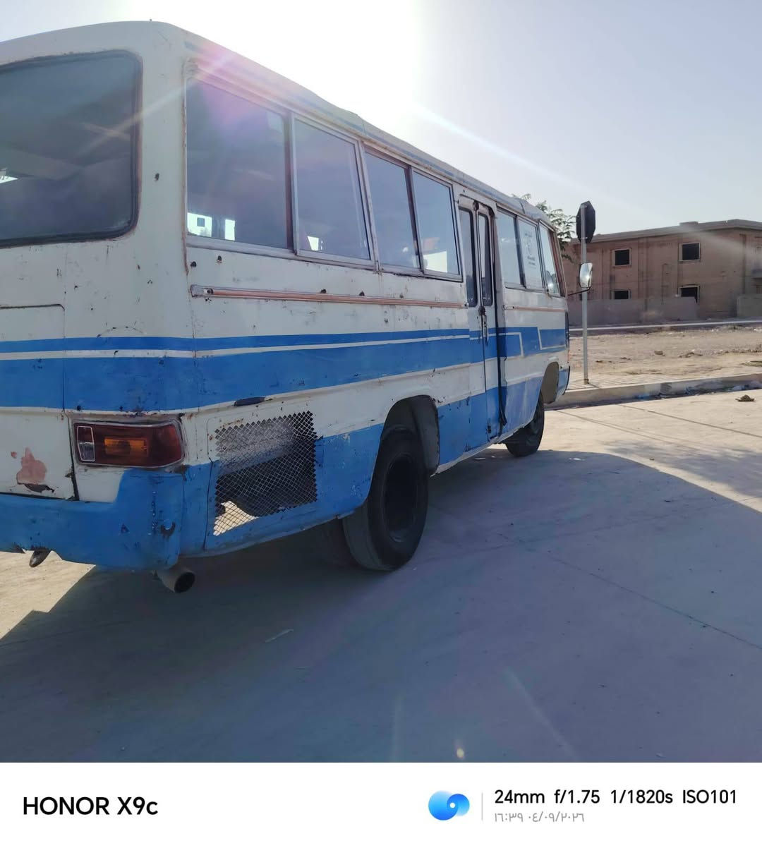 السلام عليكم كوستر للبيع موديل, ٨٢ كير_ محرك _اكسل، شرط ٦تايرات جدد والكشر جدام العين،، 
السعر ٤ونص وبي مجال،،  العنوان كركوك قضاء الحويجة ***********
