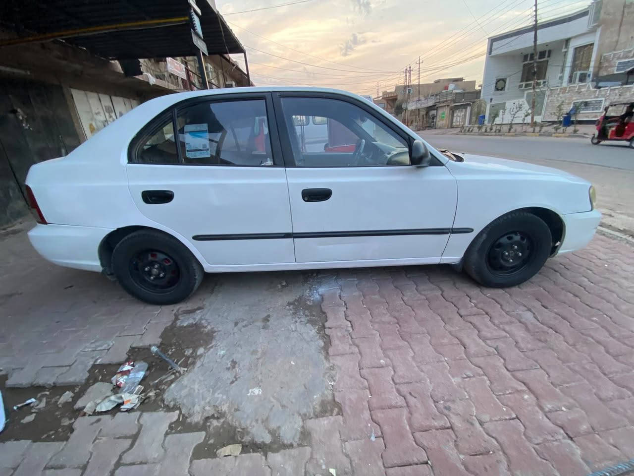 فيرنة ٢٠٠٢ • گير عادي • محرك مكفول
