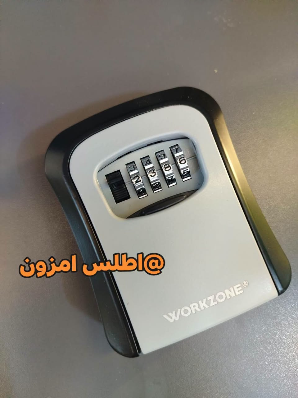 صندوق قفل وتخزين المفاتيح برقم سري
🔷يحتوي على قفل برقم سري مكون من 4 أرقام قابل للتعديل.
متوفر توصيل الى جميع محافظات العراق 5 الف 
🔷للحجز خاص ماسنجر او واتساب
🔷رقم الواتساب ***********

نص مكتوب في الصور:
- @اطلس امزون
- اطلس امزون@