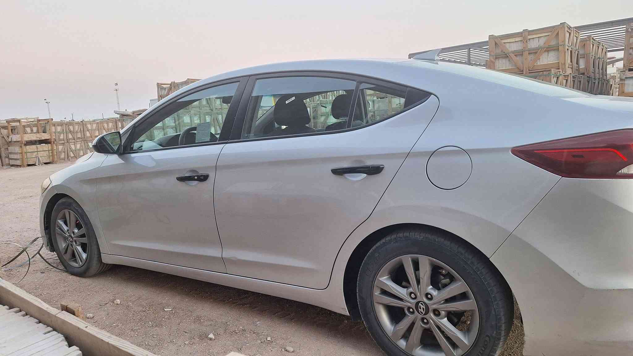 النترء وارد مريكي ٢٠١٨مكينه ٢٠٠٠دوش حادثها بنيد صبغه وباقي كفاله مكينه كير كفاله تبريت السعر ١١٥وبيها *********** ناصريه مركز
