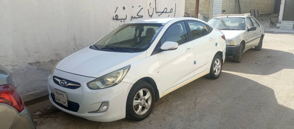 للبيع اكسنت موديل ١١ رقم سليمانية سيارة بلادية بدون صبغ مكينة ١٦٠٠ دوش السعر ٨٧ و بيهة مجال قليل مكاني بغداد الكرخ للاتصال ***********
