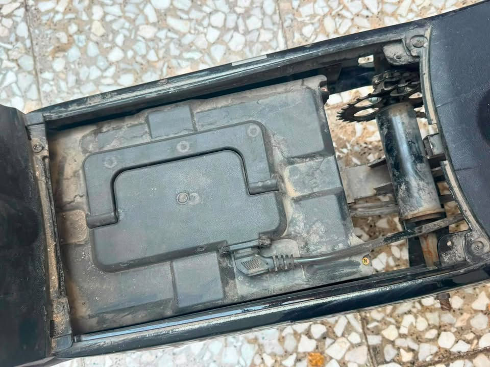 السلام عليكم دراجة شحن نضيفة استخدام قليل حجم 14 بصمة وسويچ 275 وبيها مجال بسيط  المكان بغداد  البلديات ***********
