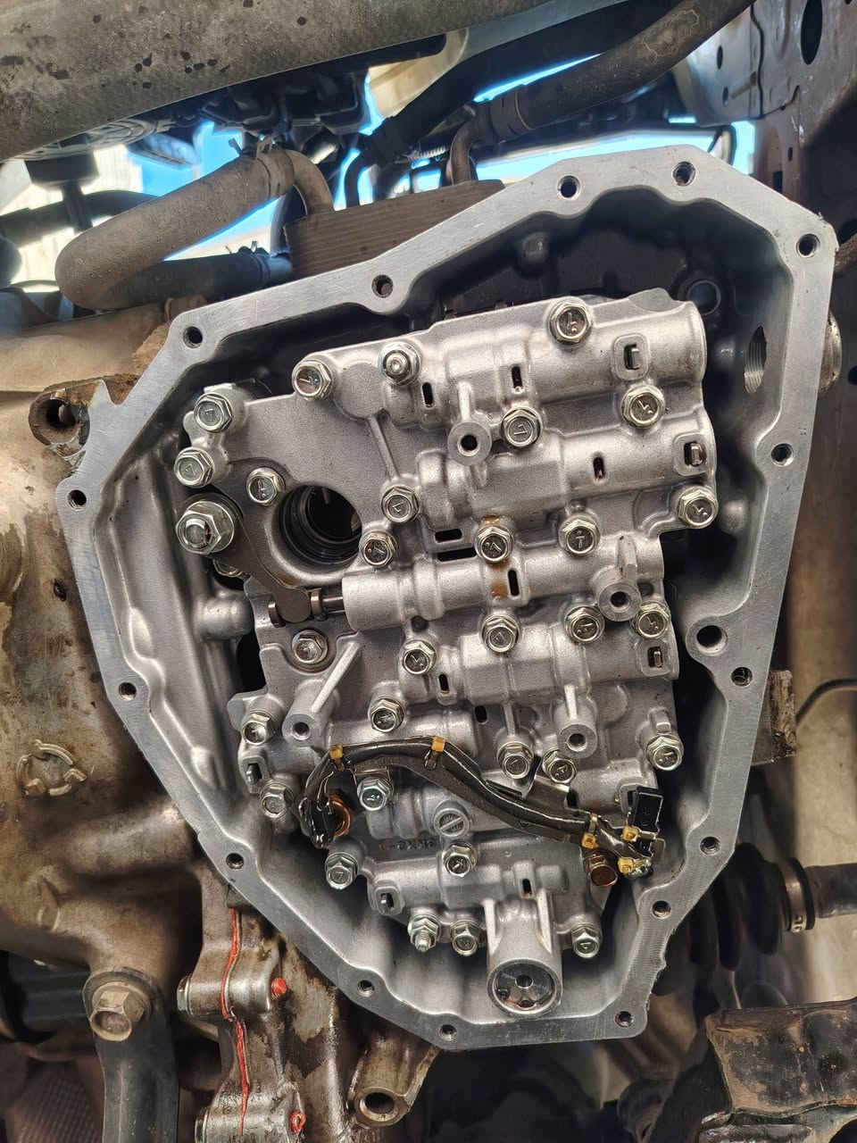 نيسان سنترا • هيدروليك CVT أصلي • فلاتر كير أصلية